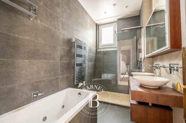 Paris 16ème, Appartement 3 Chambres -  145 m² à vendre