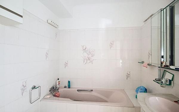 Appartement à vendre    3 pièces • 76,30 m2 Nice