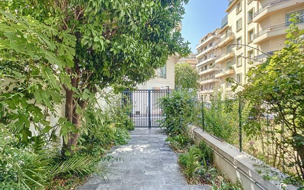 Appartement à vendre    3 pièces • 76,30 m2 Nice