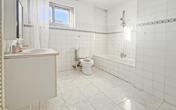 Appartement à vendre    4 pièces • 109,60 m2 Châteauneuf-les-Martigues