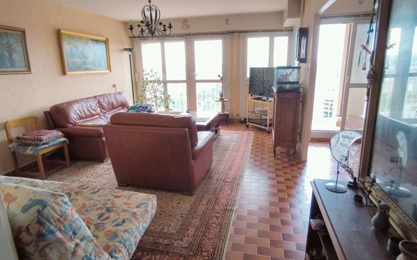 Appartement à vendre    4 pièces • 78 m2 Nîmes