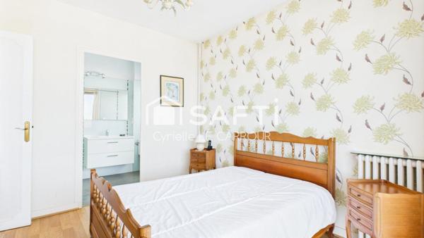 T2 avec balcon dans quartier recherché