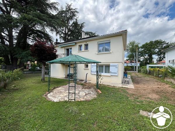 Vente                                                      Maison
                        
                     7 pièces                      138 m2                     à Villeneuve-sur-Lot