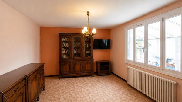 Vente                                                      Maison
                        
                     4 pièces                      84 m2                     à Villeneuve-sur-Lot