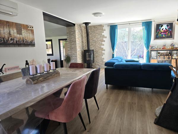 Plain-pied, 3 chambres, piscine, jacuzzi