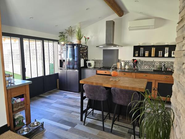 Plain-pied, 3 chambres, piscine, jacuzzi