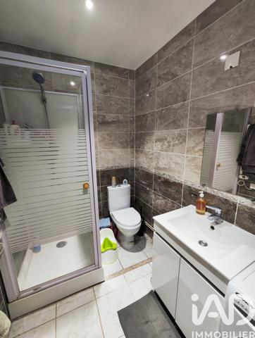 Immeuble à vendre 121 m² Boynes