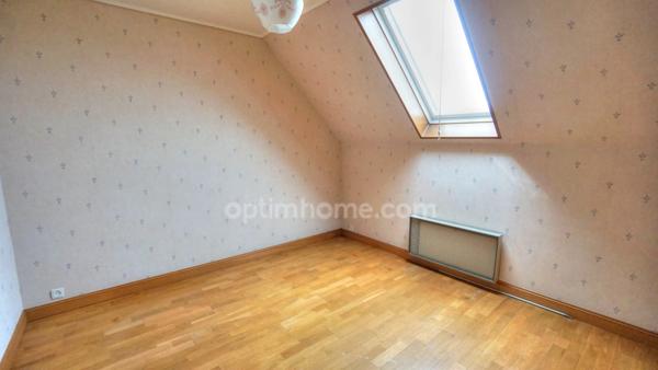 Maison individuelle / Verneuil / 4 chambres / sous sol / jardin