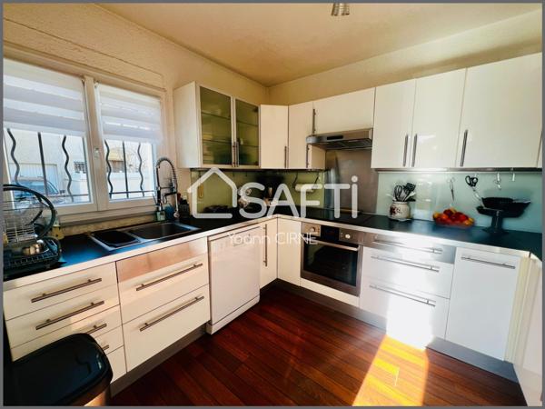 Maison T4 mitoyenne de 78m2 sur terrain de 122m2 à Vitrolles