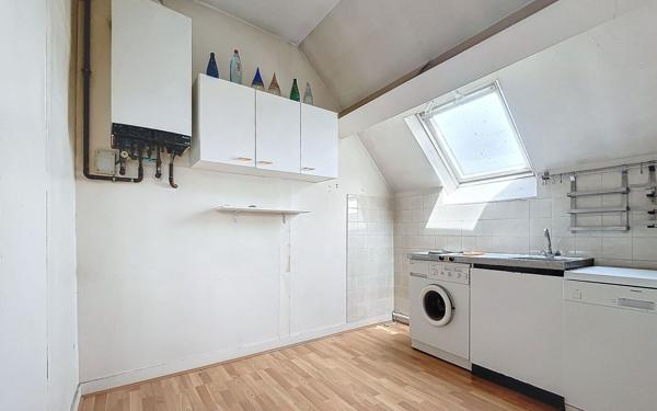 Appartement à vendre    2 pièces • 75,76 m2 Tours