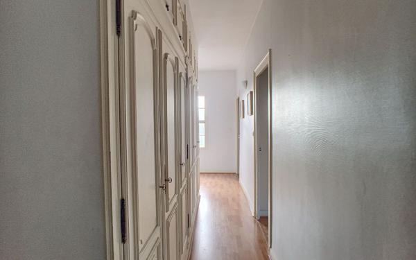 Appartement à vendre    2 pièces • 75,76 m2 Tours
