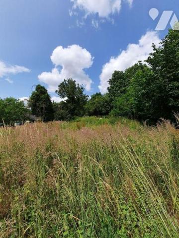 VAILLY SUR AISNE: A découvrir, terrain à bâtir proche du centre de Vailly sur Aisne, en directi...