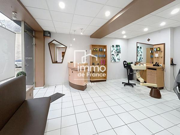 Local commercial Meslay Du Maine