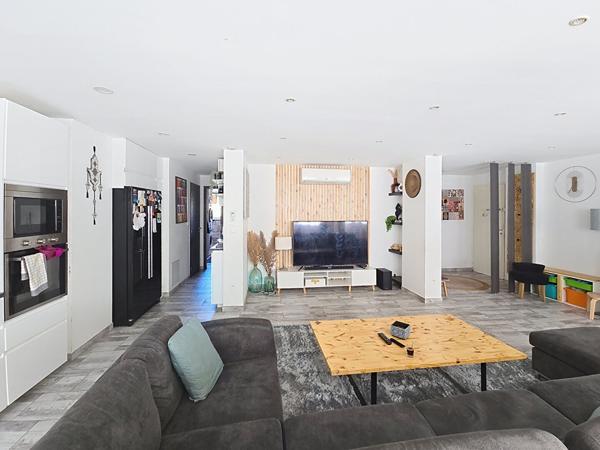 Spacieux appartement de 5 pièces de 103 m² à La Valette-du-Var