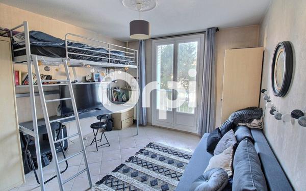 Appartement à vendre    4 pièces • 84,43 m2 Marseille 15