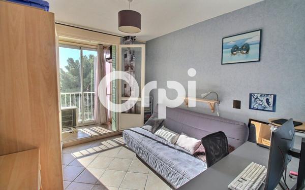 Appartement à vendre    4 pièces • 84,43 m2 Marseille 15