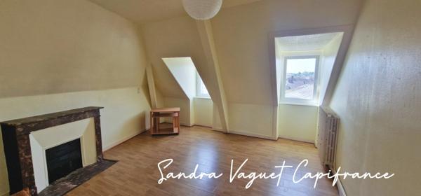 Appartement 3 pièces divisable en 2 studios Hyper centre PONTIVY (56) 2eme étage