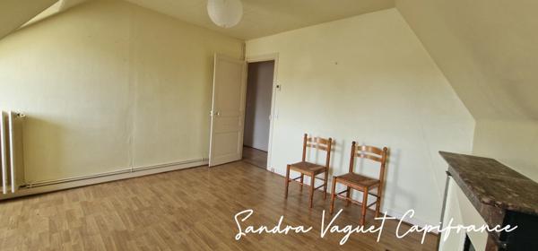 Appartement 3 pièces divisable en 2 studios Hyper centre PONTIVY (56) 2eme étage