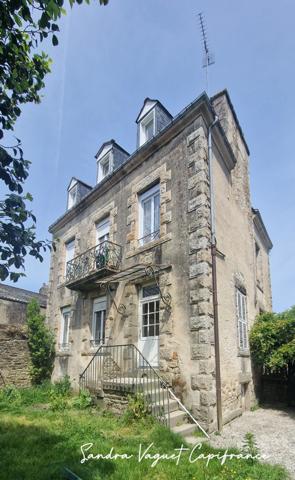 Appartement 3 pièces divisable en 2 studios Hyper centre PONTIVY (56) 2eme étage