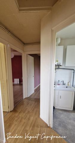 Appartement 3 pièces divisable en 2 studios Hyper centre PONTIVY (56) 2eme étage