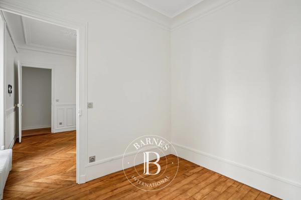 Paris 7ème, Appartement 2 Chambres -  57 m² à vendre
