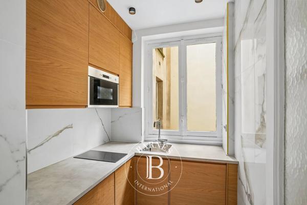 Paris 7ème, Appartement 2 Chambres -  57 m² à vendre