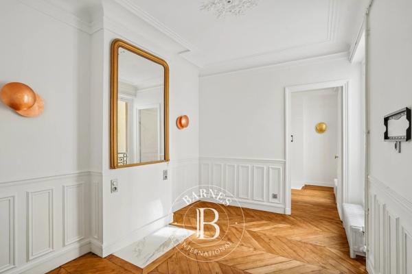 Paris 7ème, Appartement 2 Chambres -  57 m² à vendre