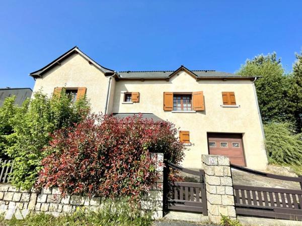 À VENDRE – MAISON DE QUALITE AVEC VUE DEGAGEE - SAINT CHELY D'APCHER 