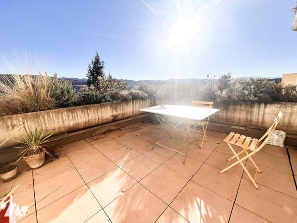 GAP SUD  TRES AGREABLE DUPLEX T4 AVEC  GRANDES TERRASSES   GARAGE ET CAVE