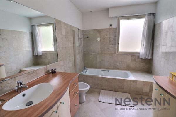 A VENDRE, belle maison familiale de 170 m² à FONTENAY SOUS BOIS (94) avec jardin, garage et atelier