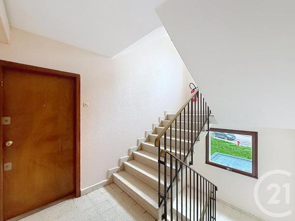 Appartement F3 à vendre  3 pièces - 64,30 m2 SENS - 89