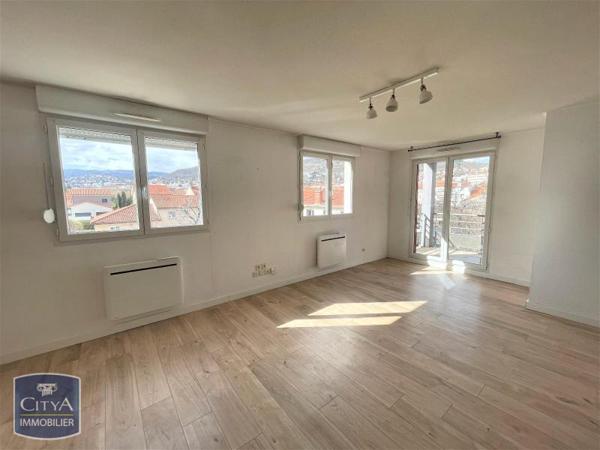 Appartement à louer 3 pièces 61.65m²