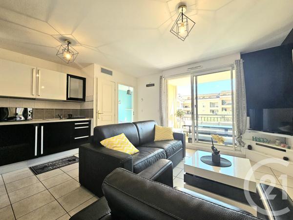 Appartement T2 à vendre  2 pièces - 34,74 m2 SIX FOURS LES PLAGES - 83