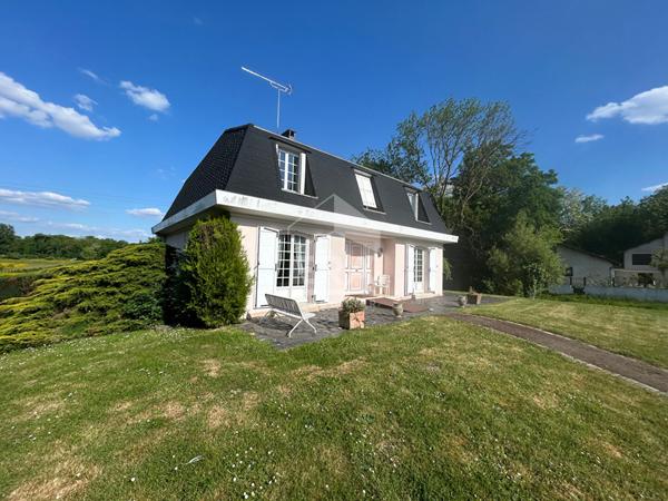 Maison familiale à vendre à Ollainville cadre verdoyant et proximité RER C