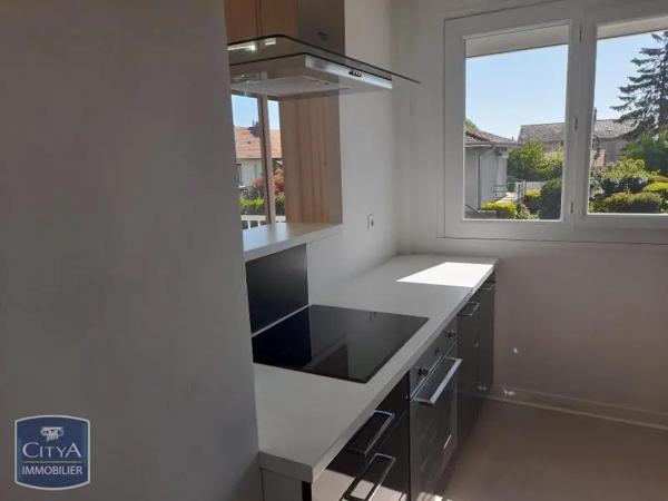 Appartement à louer 3 pièces 65.26m² Mâcon (71000)