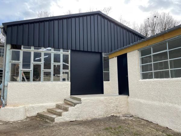 Location Local commercial 2 pièces 250 m2 à Saint-Prest