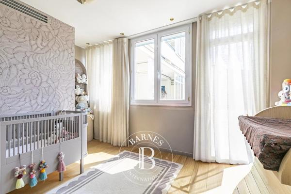 Paris 16ème, Appartement 2 Chambres -  100 m² à vendre