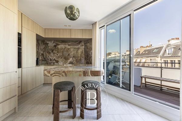 Paris 16ème, Appartement 2 Chambres -  100 m² à vendre