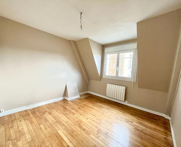 Hyper Centre de LAVAL - rive gauche, appartement T3 - 72 m²