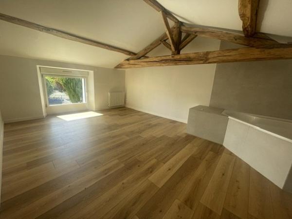 À LOUER – Maison 4 pièces avec extérieurs – Les Brouzils centre-bourg