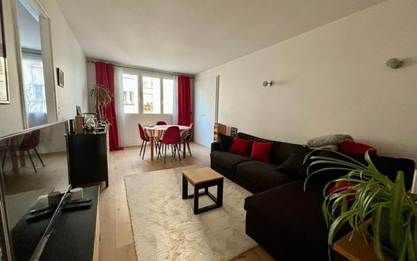 Appartement à vendre    3 pièces • 56,43 m2 Paris 20