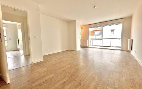 Appartement à vendre    3 pièces • 67,65 m2 Le Mesnil-Esnard
