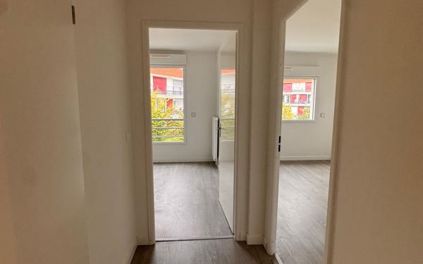 Appartement à vendre    3 pièces • 67,65 m2 Le Mesnil-Esnard