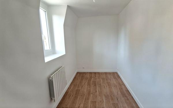 Appartement à louer    3 pièces • 46 m2 Chambourcy