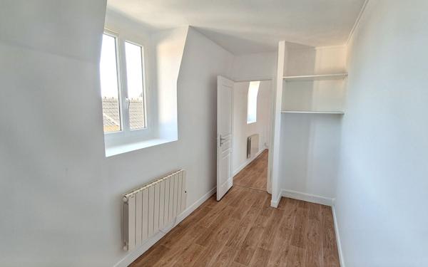 Appartement à louer    3 pièces • 46 m2 Chambourcy