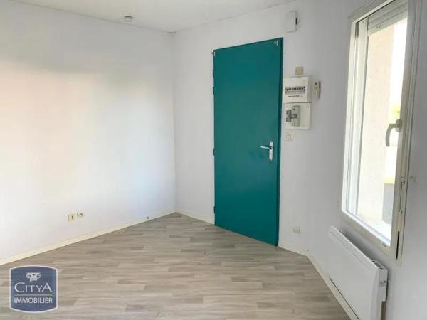 Appartement à louer 1 pièce 22.19m² Niort (79000)