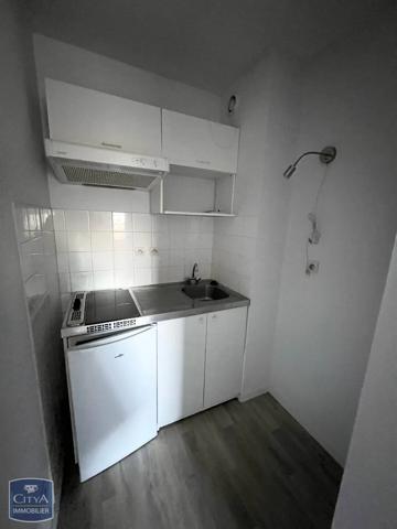 Appartement à louer 1 pièce 22.19m² Niort (79000)