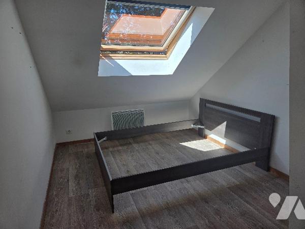 YVETOT, Beau pavillon d'~120 m², sur un terrain ~810 m², 4 chambres, garage.