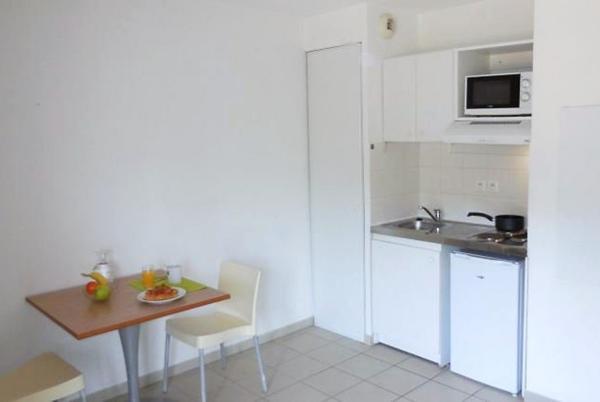 INVESTISSEMENT LOCATIF – BIOT – Résidence Étudiante Zen'Etudes Oxford - 5,55 de rentabilité