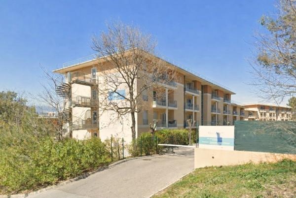 INVESTISSEMENT LOCATIF – BIOT – Résidence Étudiante Zen'Etudes Oxford - 5,55 de rentabilité